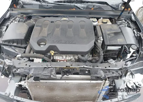 2019 Chevrolet Impala Premier из США, поврежденный, VIN 2G1105S33K9144636